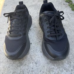 Black Comfy Sneakers 