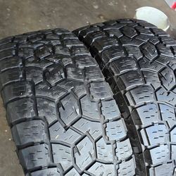 2 used tires Lt35x12.50r20 Toyo at111 Open Country $250.00 both
