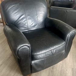 Genuine Black Leather Armchair – High-End Look, Affordable Price