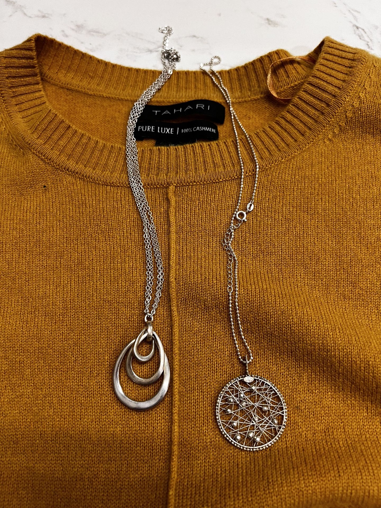 Silver necklaces and pendant