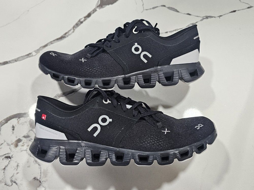 On Cloud X 3 Black Grey Size 8 US Women's Running Casual Shoes