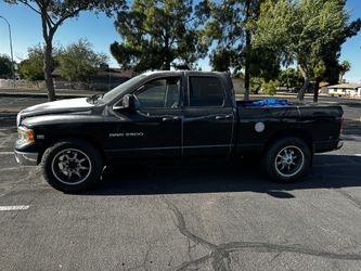 2003 Dodge Ram 2500 5.7 2WD for parts