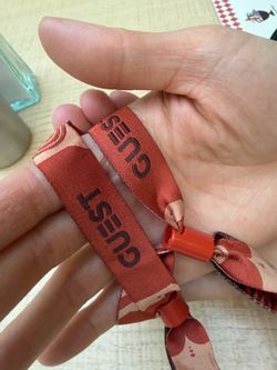 Selling 1 EDC AG (Los Angeles in hand)