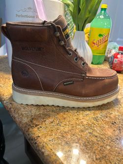 Wolvorine boots 🥾 brand new dark/ brown/ivory original boots  no box steel toe Zize 9 men