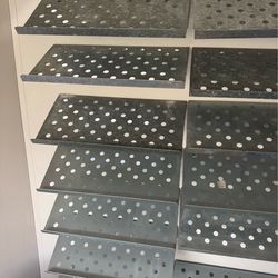 Wall hanging shoe racks