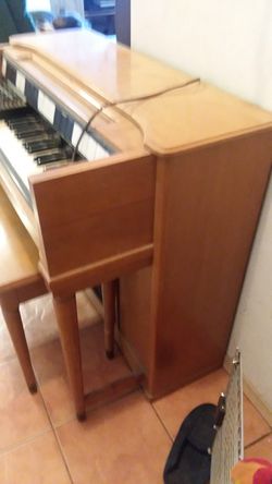 Hammond piano