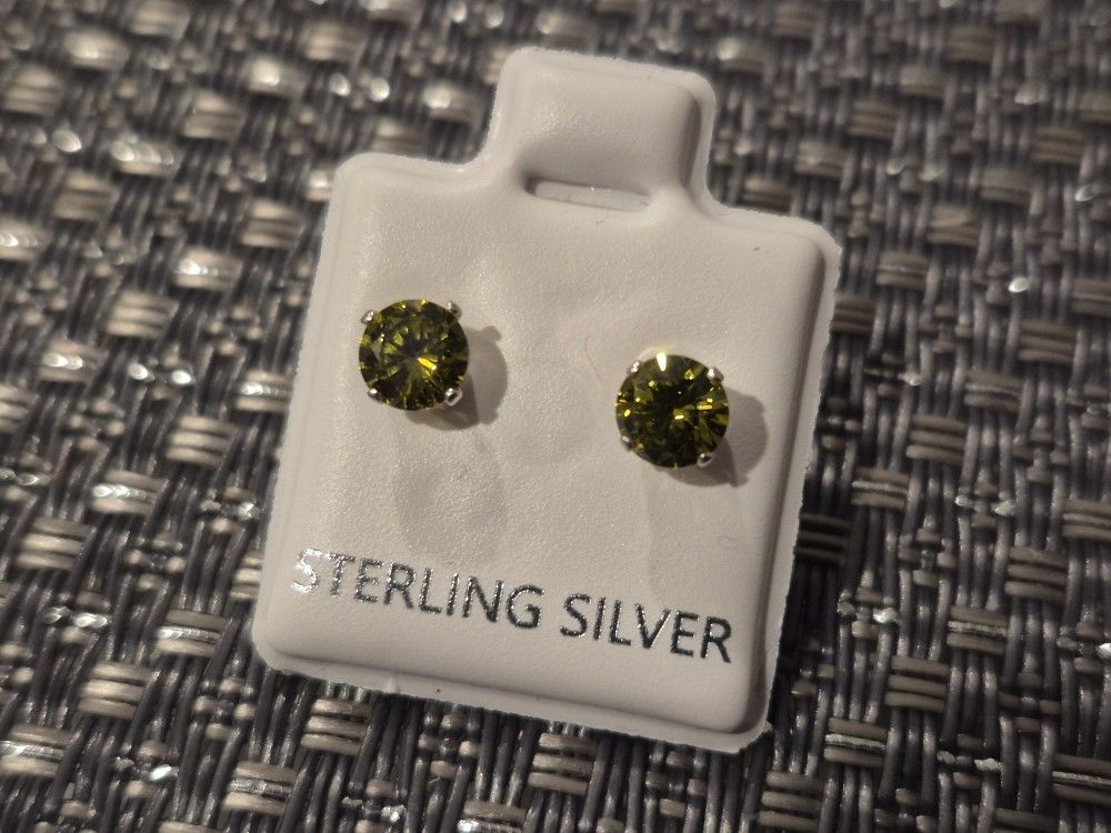 100%Silver Sterling Green Round 5mm Topaz Studs