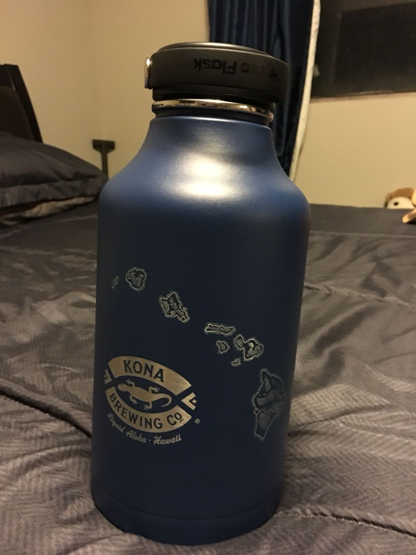 NEW Kona Brewing Company Hydro Flask Growler 64oz