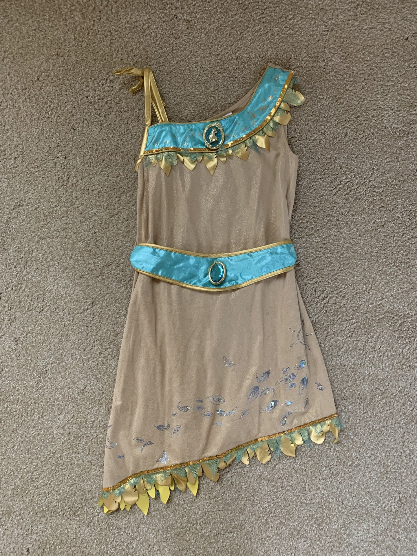 Halloween Disney Store Pocahontas Costume