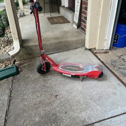 Razor Scooter- No Charger