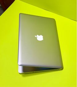 Apple MacBook Pro 13” i5/8GB/256GB SSD $140