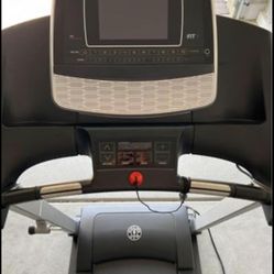 Gold’s Gym Trainer 720 Treadmill