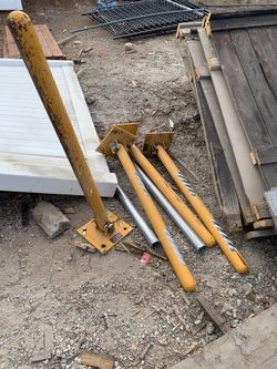 Traffic guards (yellow ones)