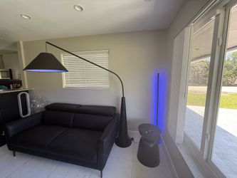 Floor lamp