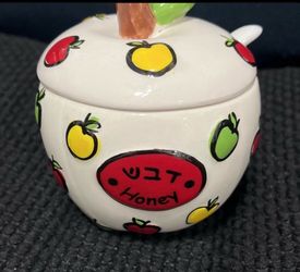 Rosh Hashana~Honey Keeper With lid & spoon~New