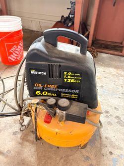 Bostitch 6-Gallon Oil-Free Air Compressor