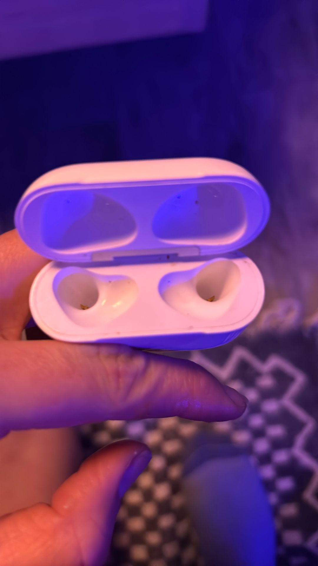 Apple AirPods 4 Charging Case