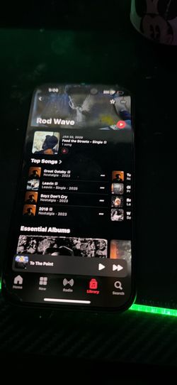 iPhone 15 locked