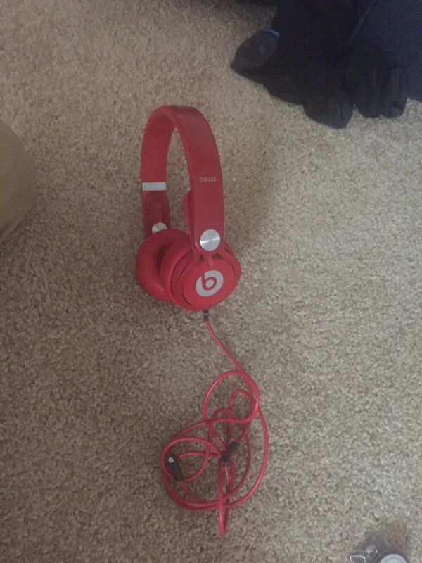 Beats mixer red gently used with hard case