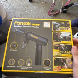 Fanttik K200 Flip Portable Cordless Pressure Washer 150 Psi