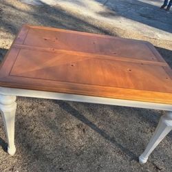 Counter Height Dining Table/Chairs