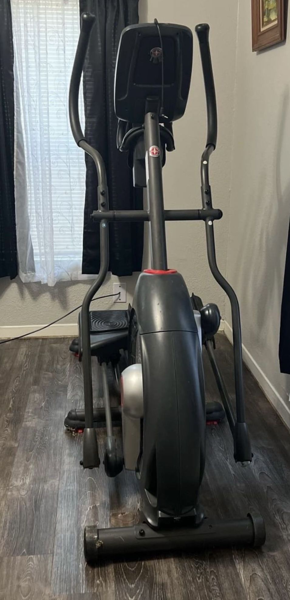 Schwinn 430 Elliptical Machine