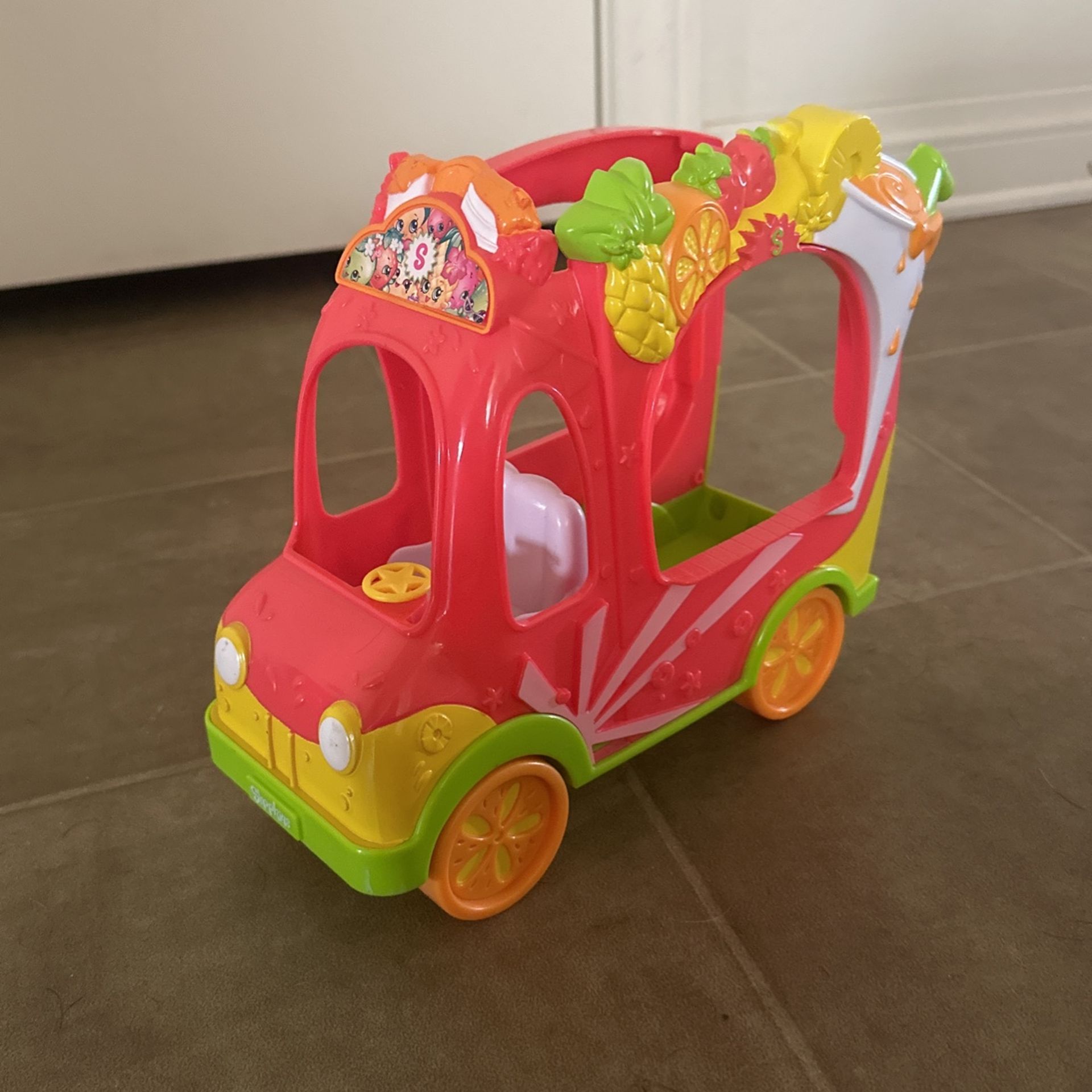 Shopkins toy van car