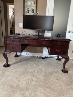 Traditional Mahogany Executive Writing Desk