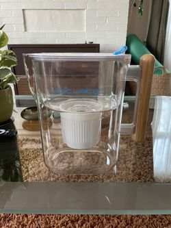 Epicwater Pitcher with Wood Handle