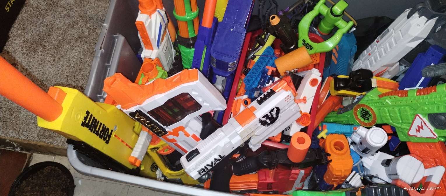 Assorted Nerf Guns 