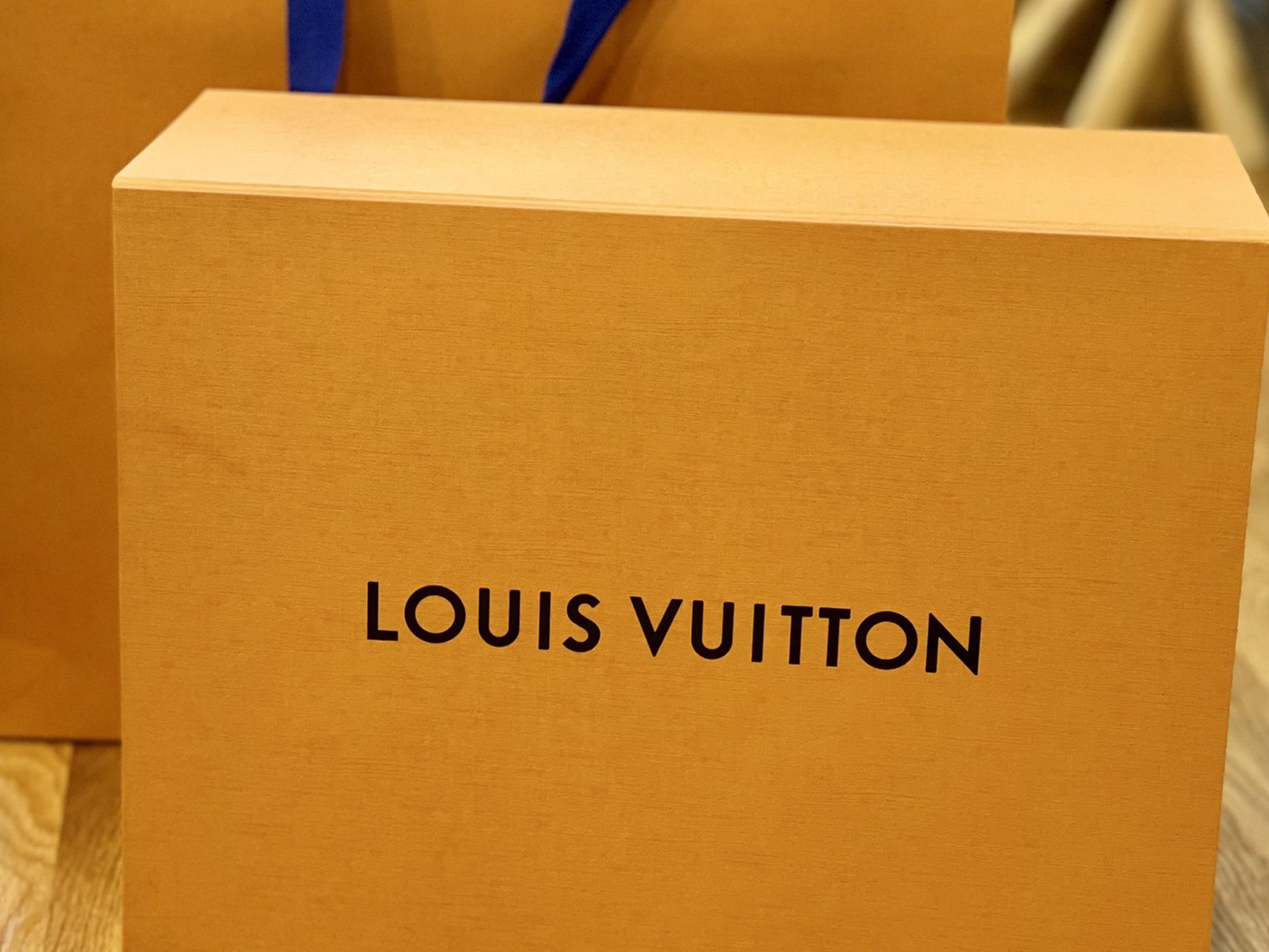 Authentic Brand NEW Louis Vuitton Large Gift Box With Bag And Ribbon