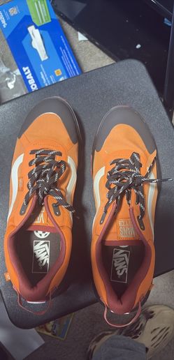 Vans Low-Top Sneakers Orange and Brown