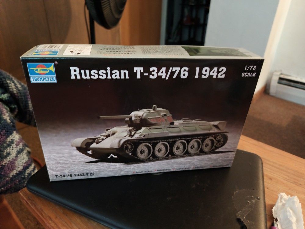 Model Kit Russian T-34 34/76 1942