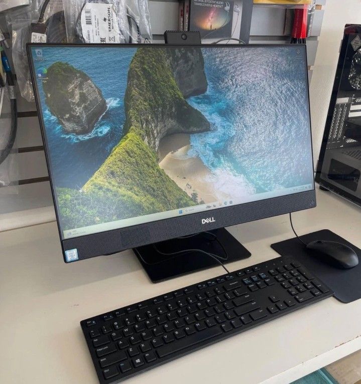 Dell OptiPlex 7460 All-In-One Intel CPU/includes Wireless Keyboard and mouse.