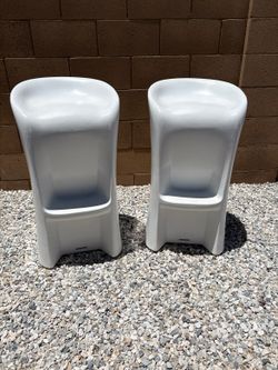 Ledge Lounger Signature Barstools (2)