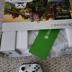 XBOX ONE S like NEW In A Box
