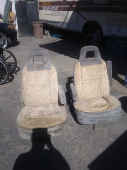 2 RV swivel chairs