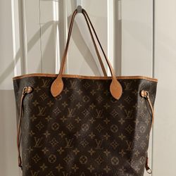 Authentic Louis Vuitton Neverfull