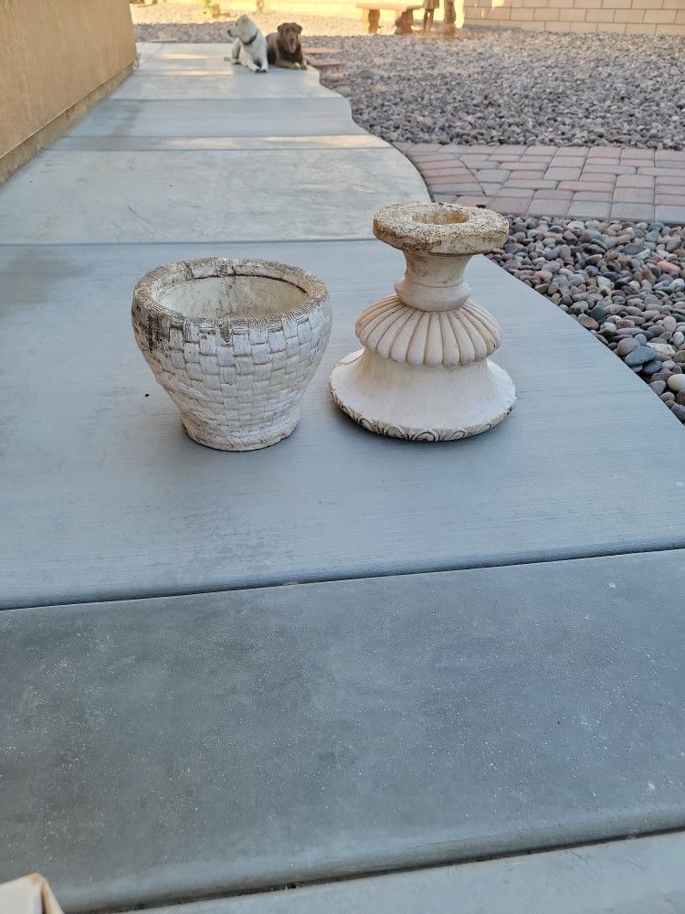 2 Ceramic Pot