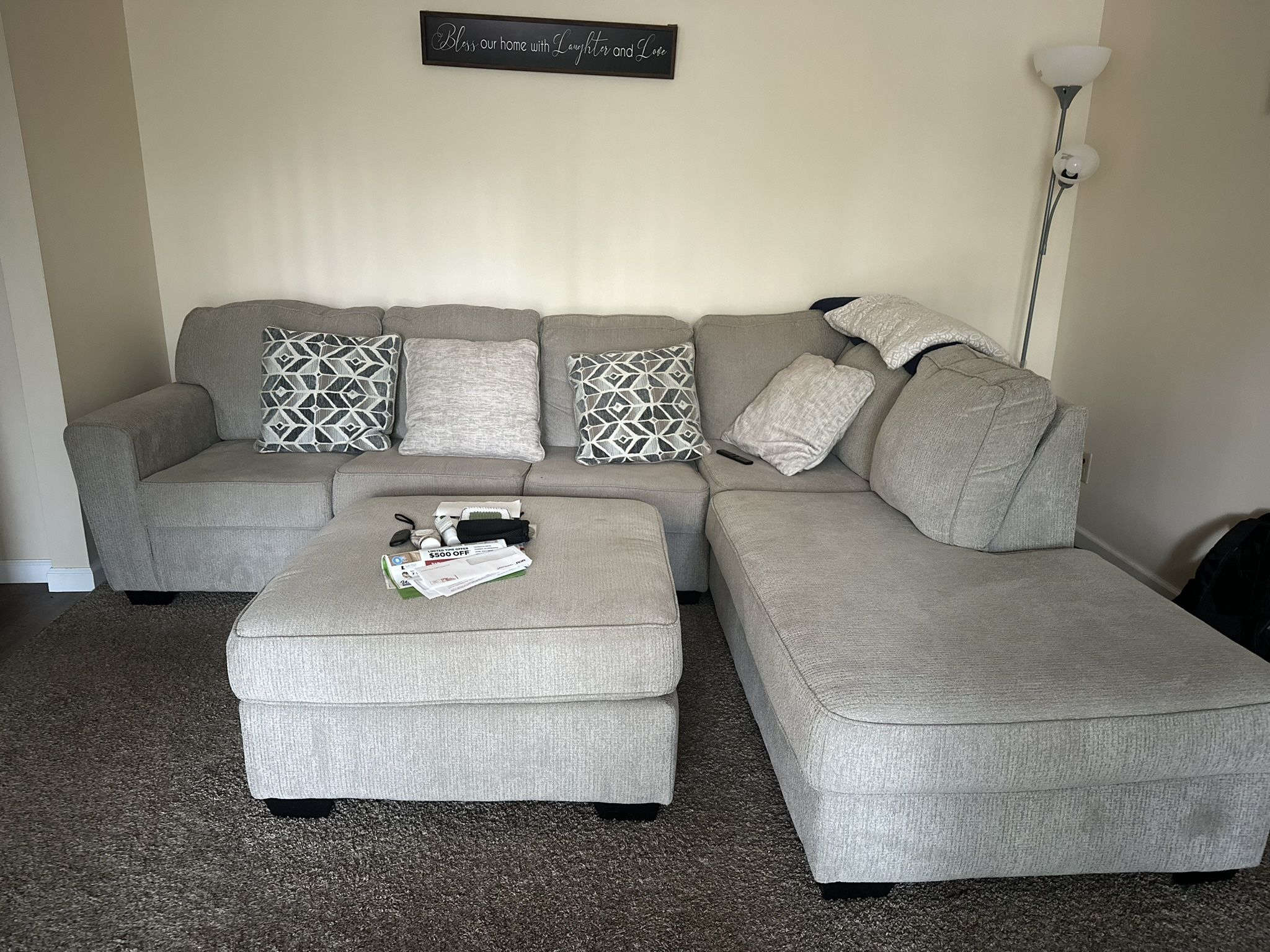Sectional Sofa/Couch With Chaise