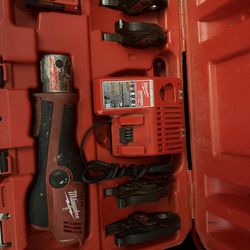 Milwaukee forcelogic press tool