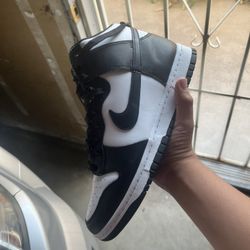 Nike Dunk High Pandas