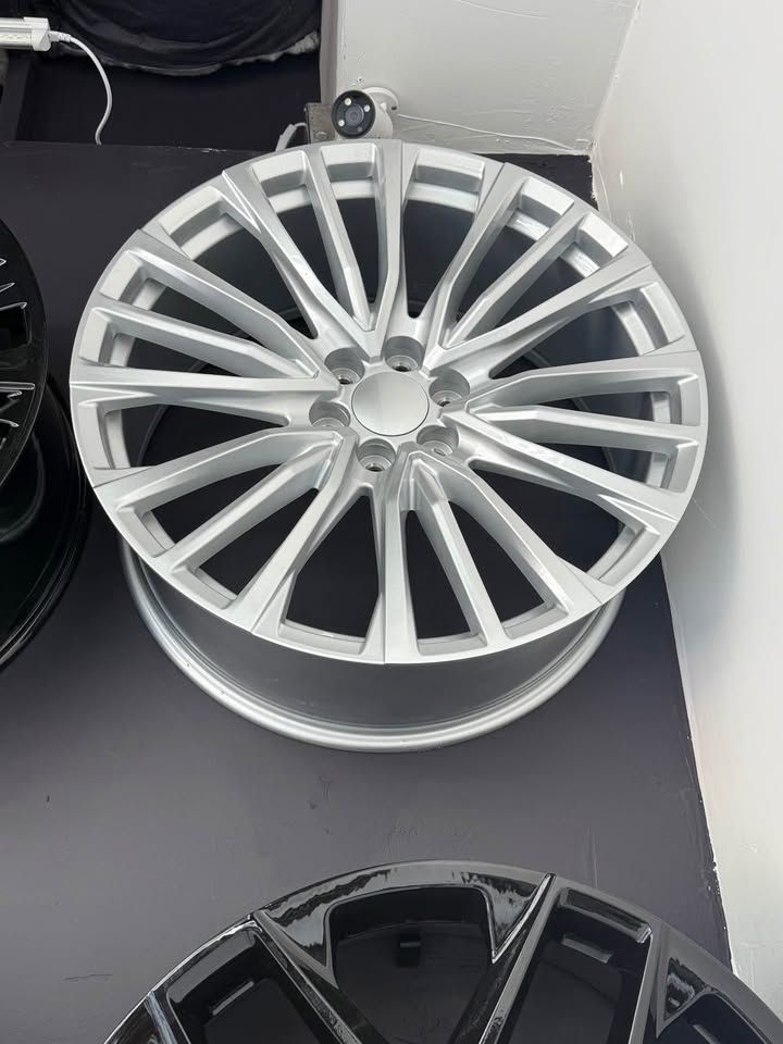22” GMC Chevy Escalade Style Wheels In stock! With Tires financing available..