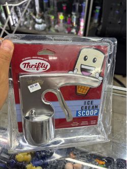 Industrial ice cream scoop