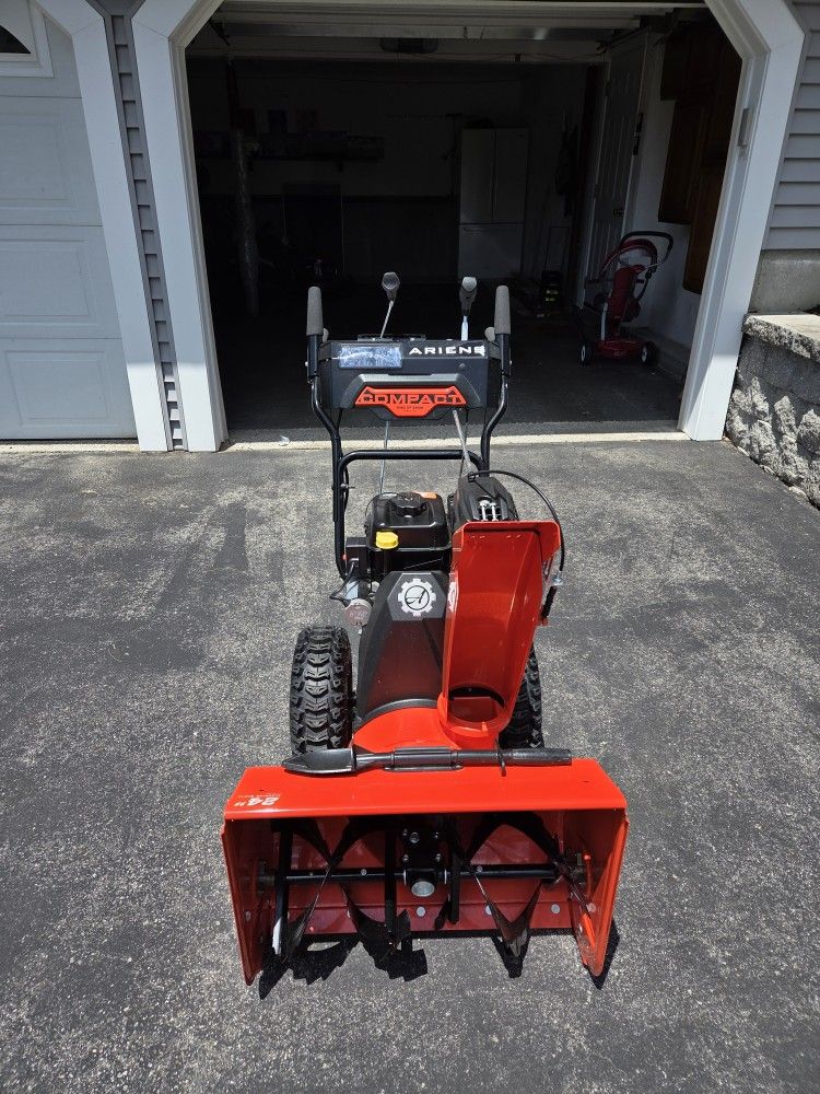 Ariens 24 inch Snow Blower