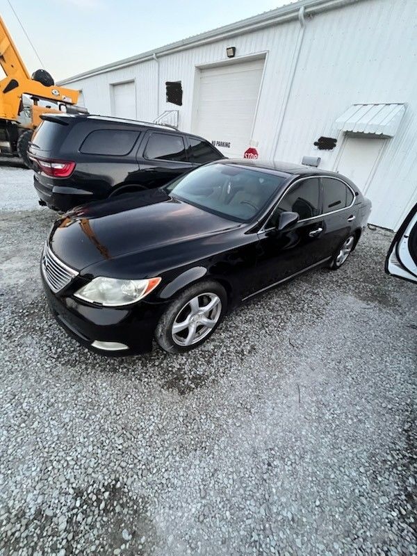 2007 Lexus LS 460