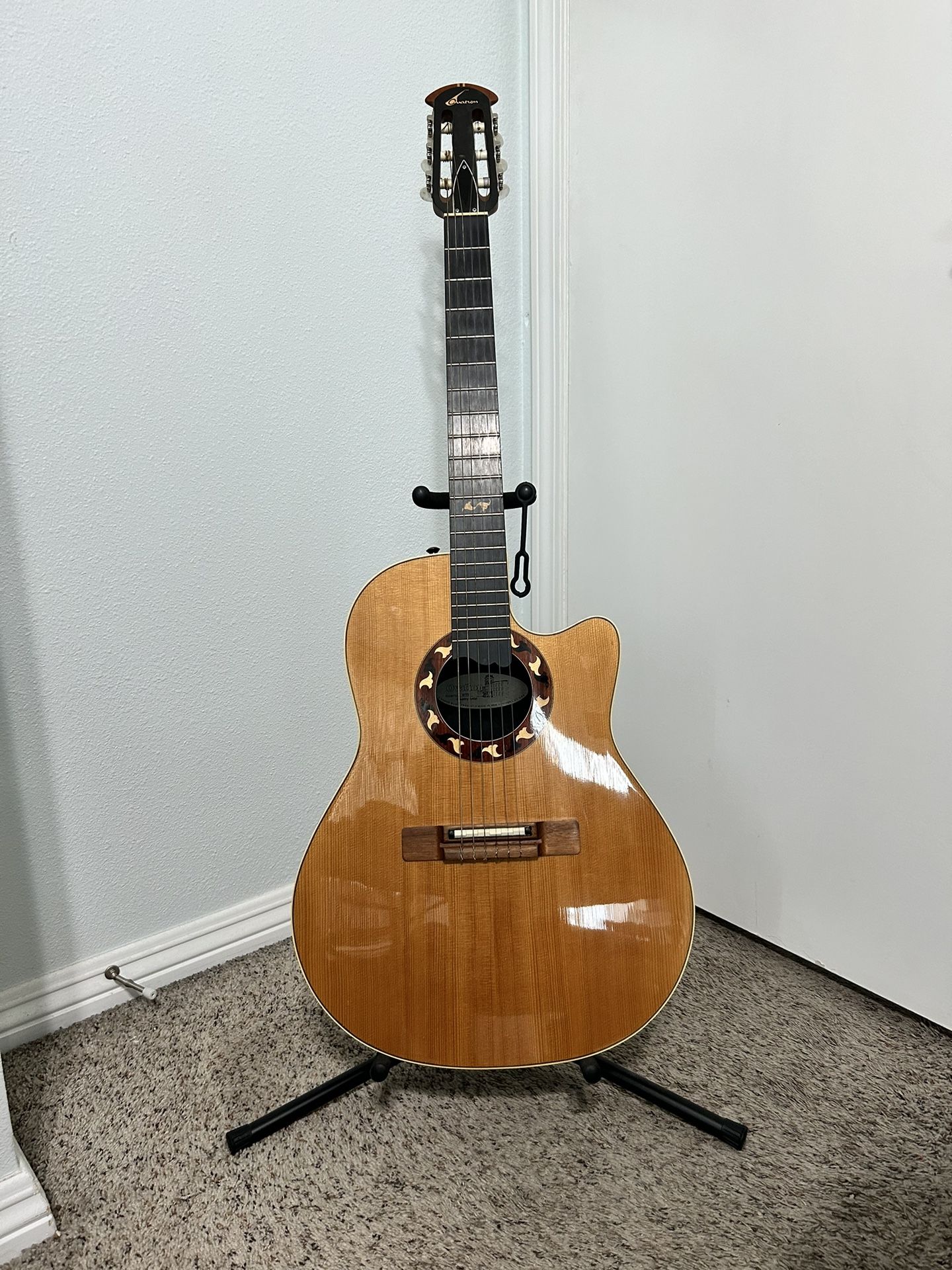 Ovation Country Artist 6773 from 1995