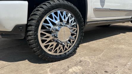 Dually  Custom Wheel with tires