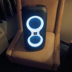 JBL Party Box 110