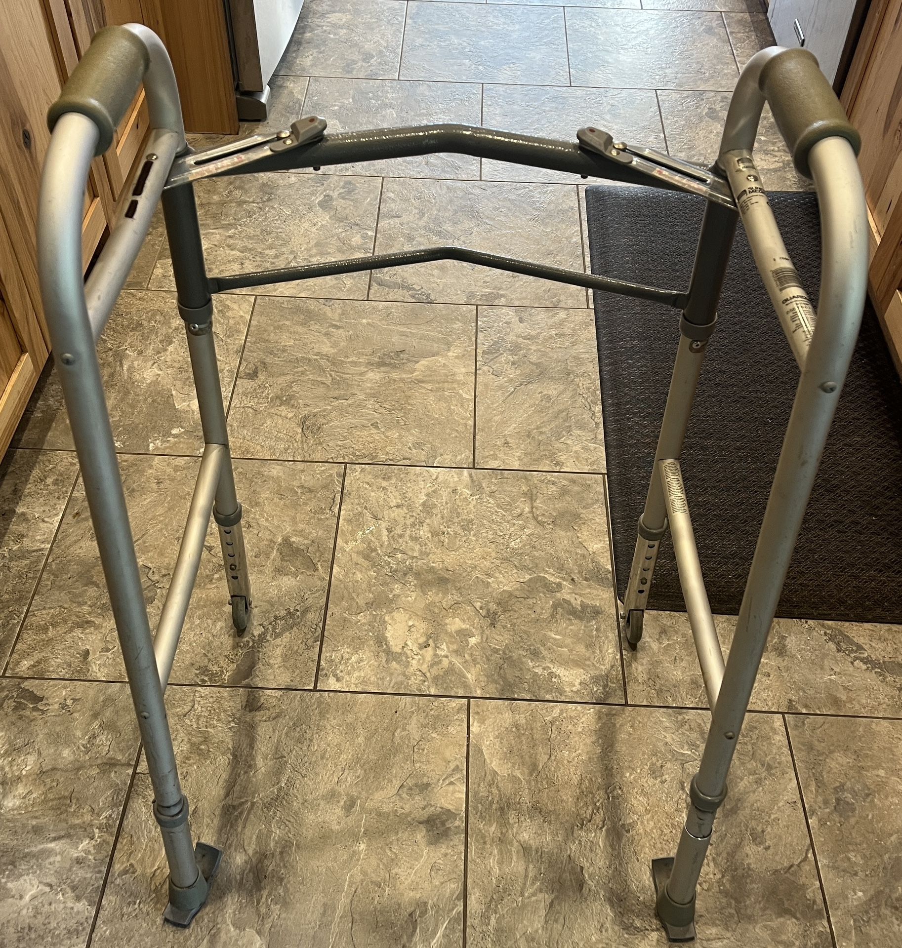Adjustable/Foldable Walker